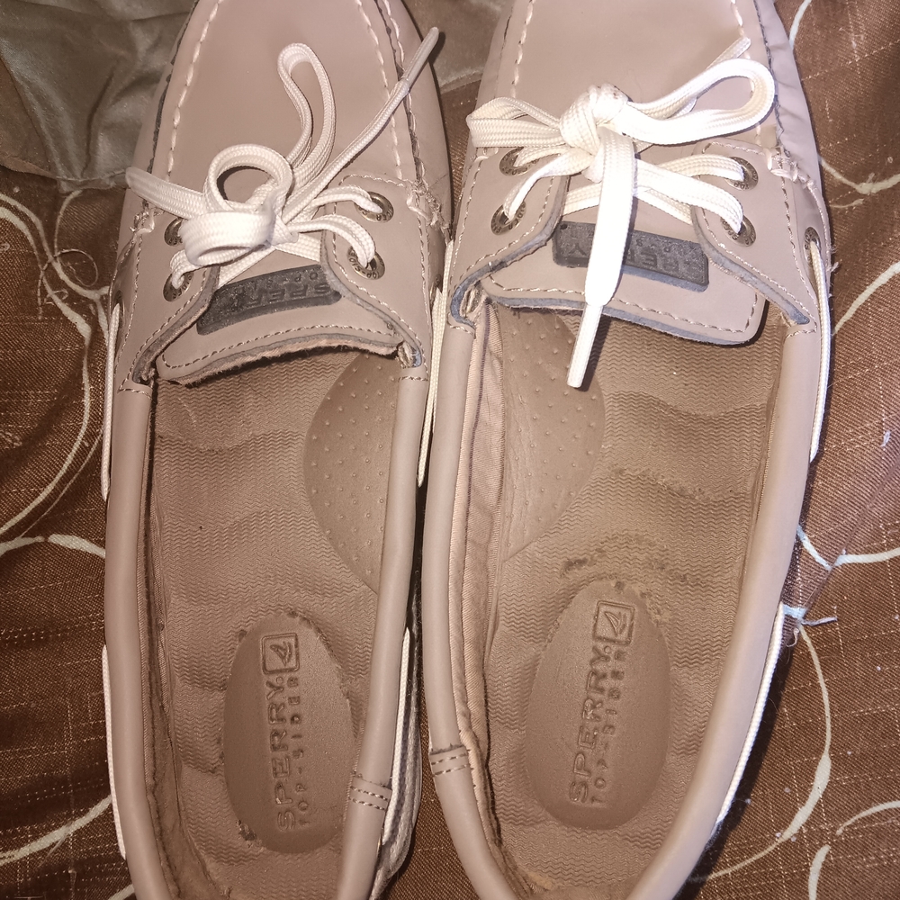 Sperry Women's Flats in Light Tan